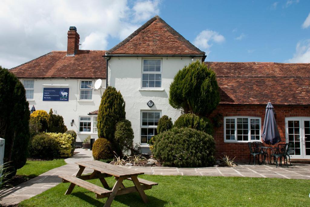 The White Hart Inn Newbury  Exterior photo